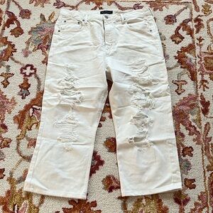 4/$25 SALE Aeropostale Cream Distressed 90s Baggy Cropped Jeans